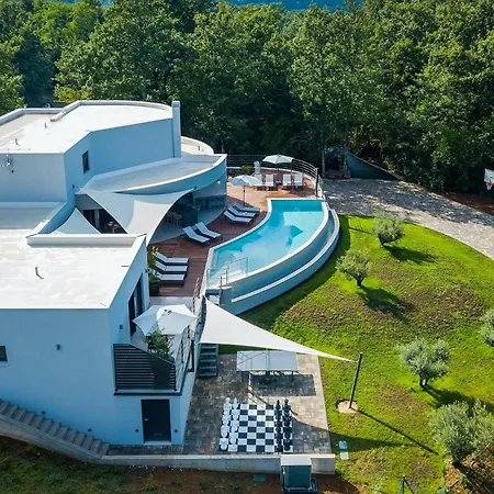 Prázdninový dům Viktor Tireli