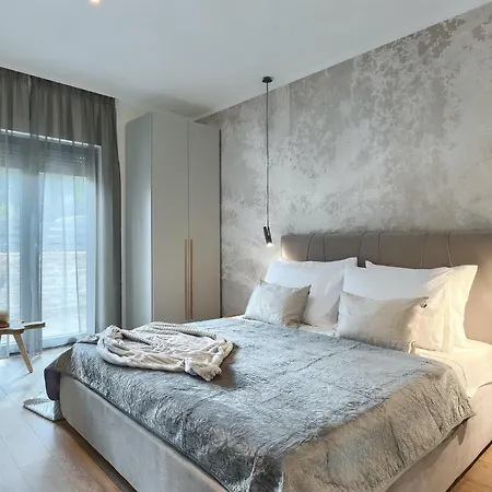 Viktor Tireli Holiday home Krsan