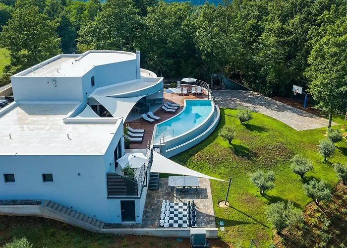 Vakantiehuis Viktor Tireli